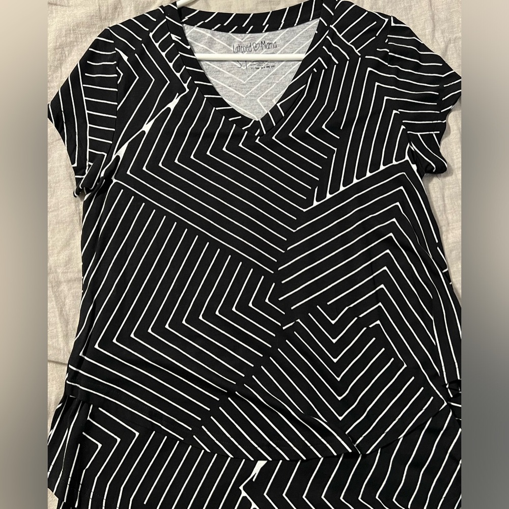 Latched Mama Nursing Tee